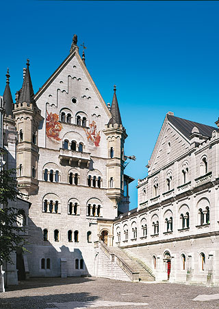 Image: Cour supérieure du château